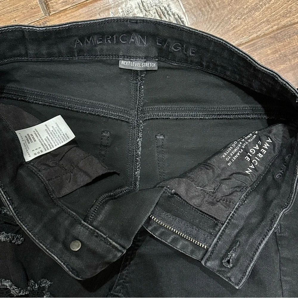 American Eagle Outfitters Next Level Stretch Distressed Black Jegging size 0 - Picture 3 of 6